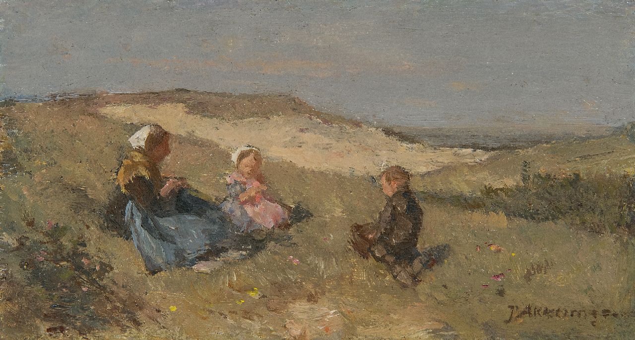 Akkeringa J.E.H.  | 'Johannes Evert' Hendrik Akkeringa | Schilderijen te koop aangeboden | Vissersvrouw met twee kinderen in de duinen, olieverf op paneel 7,5 x 12,6 cm, gesigneerd rechtsonder