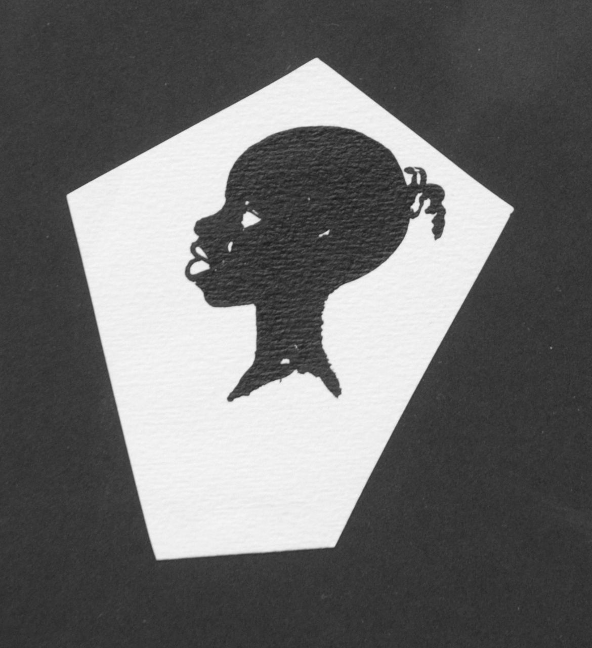 Oranje-Nassau (Prinses Beatrix) B.W.A. van | Beatrix Wilhelmina Armgard van Oranje-Nassau (Prinses Beatrix), Negro head, pencil and black ink on paper 9.0 x 8.1 cm, executed August 1960