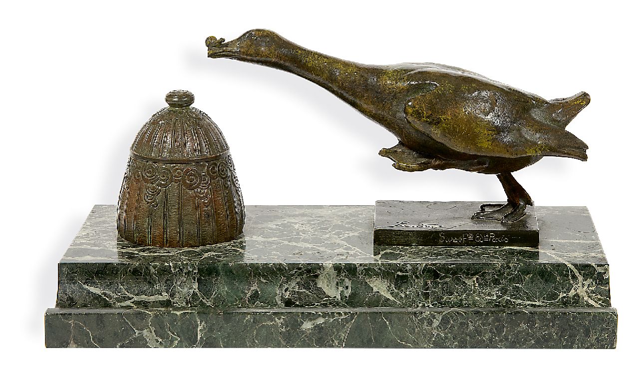 Edouard Marcel Sandoz | Ink set with 'Goose is as fast as the snail', bronze, 13.5 x 26.5 cm, gesigneerd op bronzen basis