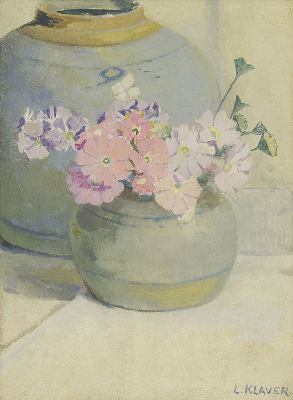 Klaver L.  | Luite Klaver, Flowers in a Cologne pot, oil on panel 24.7 x 18.4 cm, signed l.r.