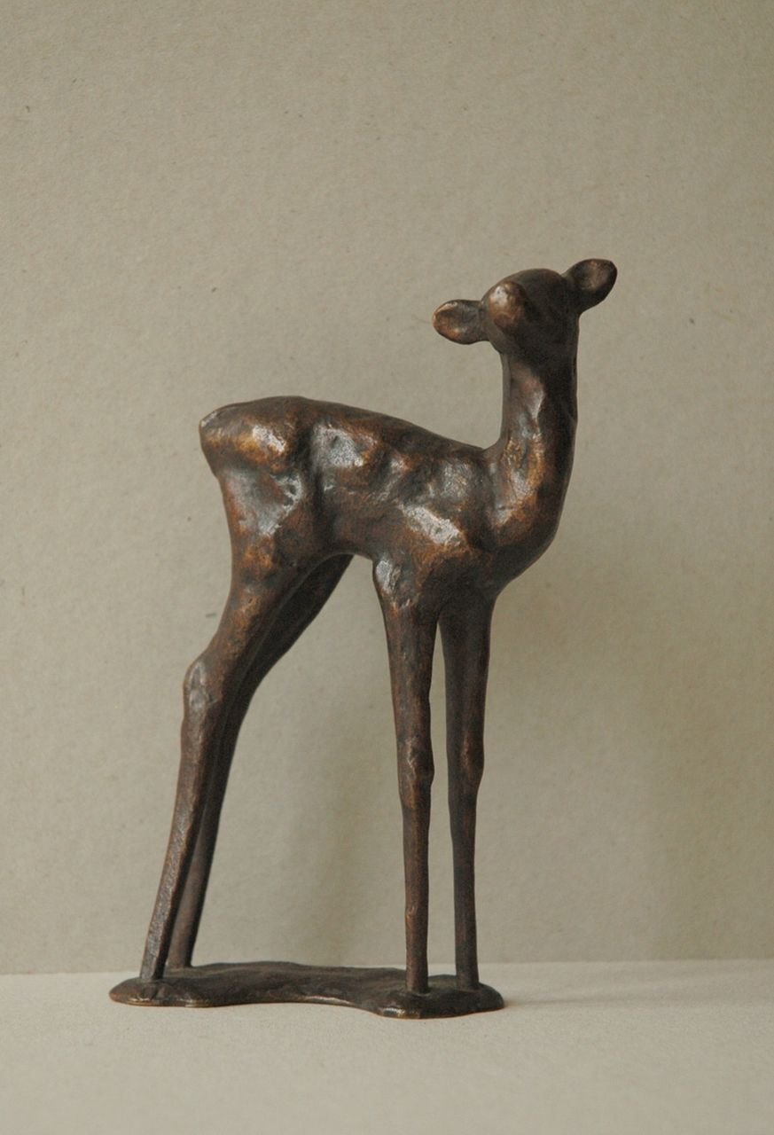 Baisch R.C.  | Rudolf Christian Baisch, A deer, bronze 15.4 x 9.8 cm, signed on base