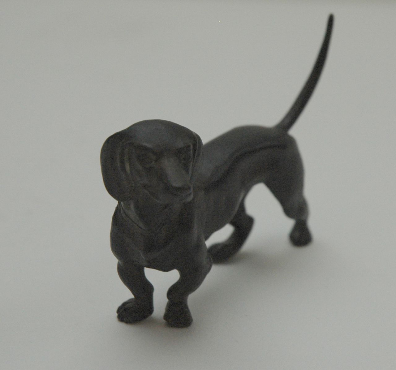 Duitse School   | Duitse School, Dachshund, patinated bronze 5.5 x 9.0 cm