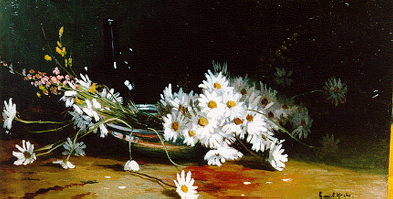 Krol G.C.  | 'Gerard' Cornelis  Krol, A still life with daisies, oil on panel 17.5 x 30.3 cm, signed l.r.