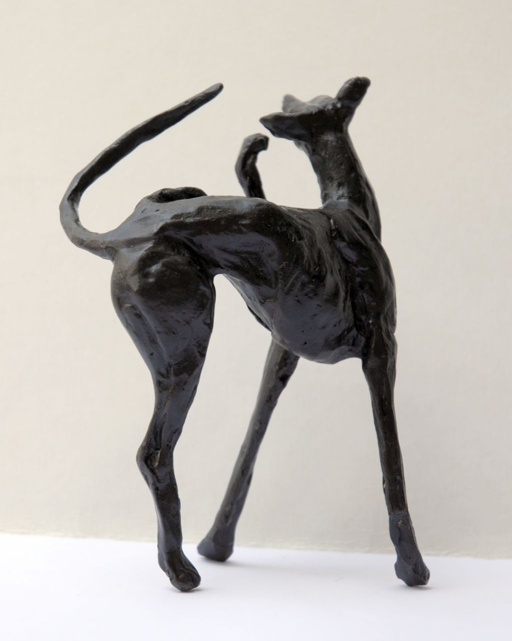 Glen H.  | Harriet Glen, Greyhound, bronze 10.3 x 8.0 cm, signed on right hind leg