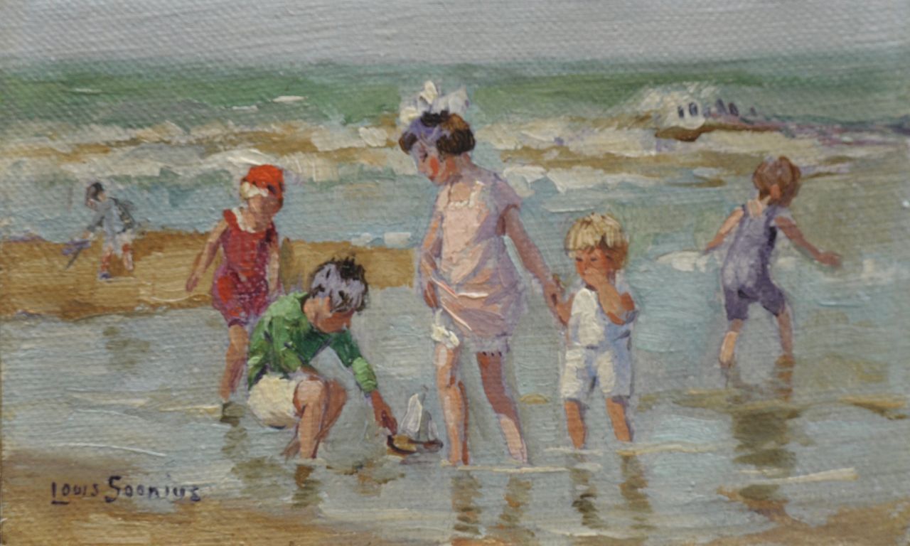 Soonius L.  | Lodewijk 'Louis' Soonius, Children paddling along the beach, oil on canvas laid down on board 8.8 x 13.9 cm, signed l.l.