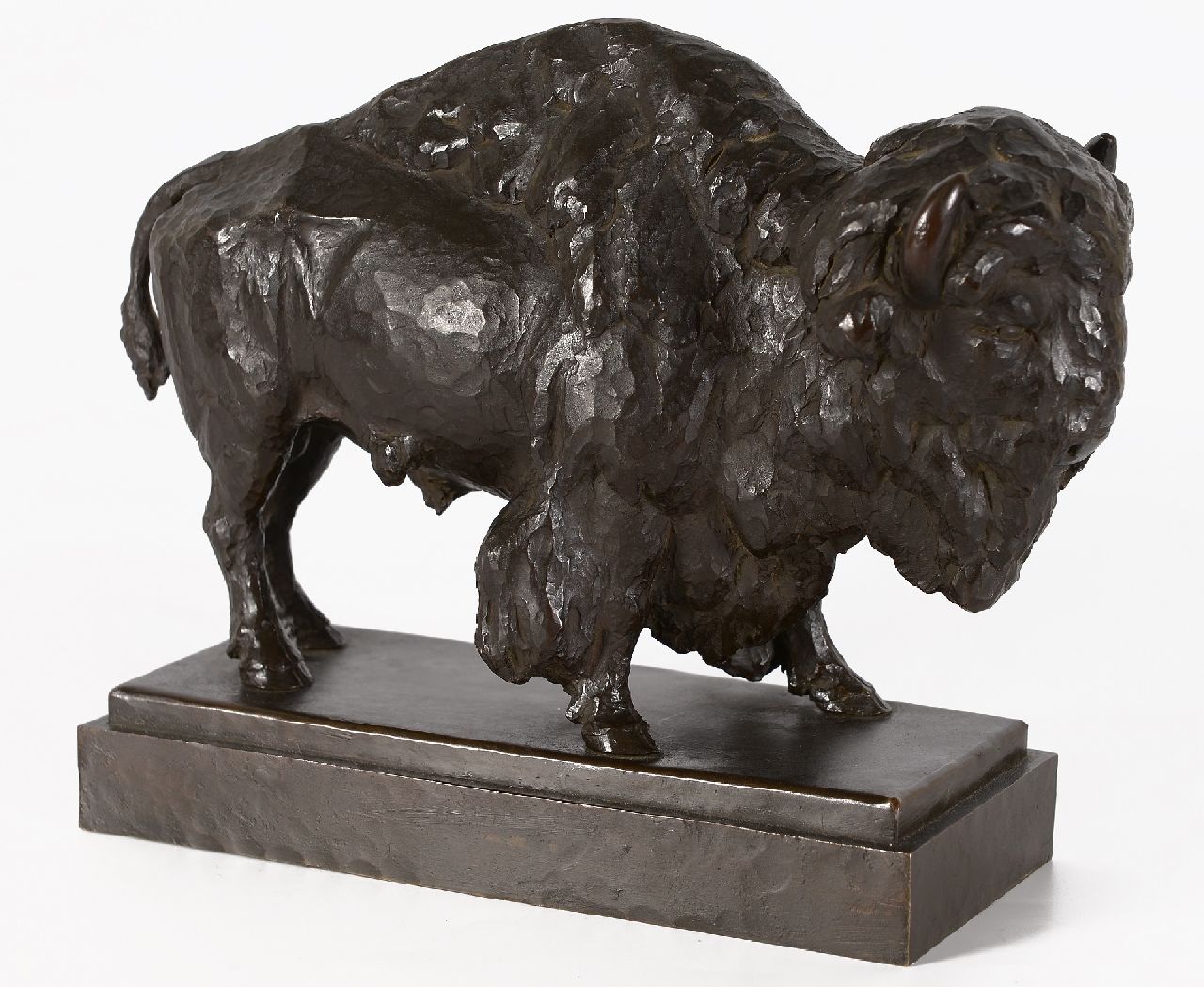 Europese School, begin 20e eeuw | Bison, bronze, 19.0 x 25.0 cm, signed on the base  'I. Vonka' and dated 1913