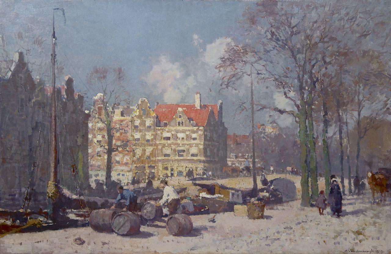 Vreedenburgh C.  | Cornelis Vreedenburgh, Loading the barrels at the Brouwersgracht, Amsterdam, oil on canvas 82.4 x 128.0 cm, signed l.r. and dated 1919