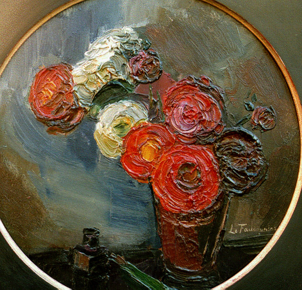 Fauconnier H.V.G. Le | 'Henri' Victor Gabriel Le Fauconnier, A still life with dahlias, oil on canvas, round 35.5 cm, signed l.r.