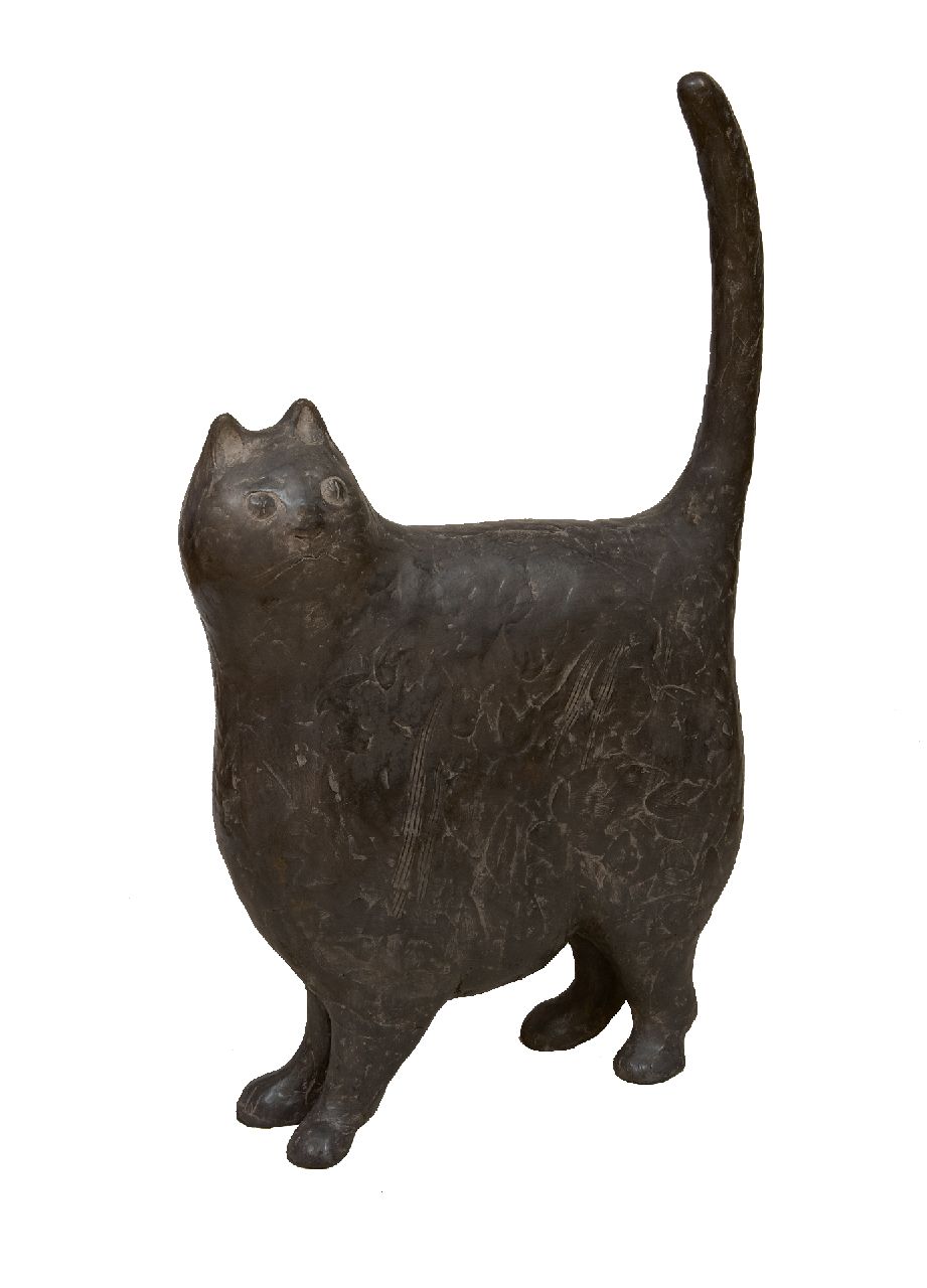 Hemert E. van | Evert van Hemert, The Household Cat, patinated bronze 60.0 cm, signed with monogram under the tail and executed in 2017