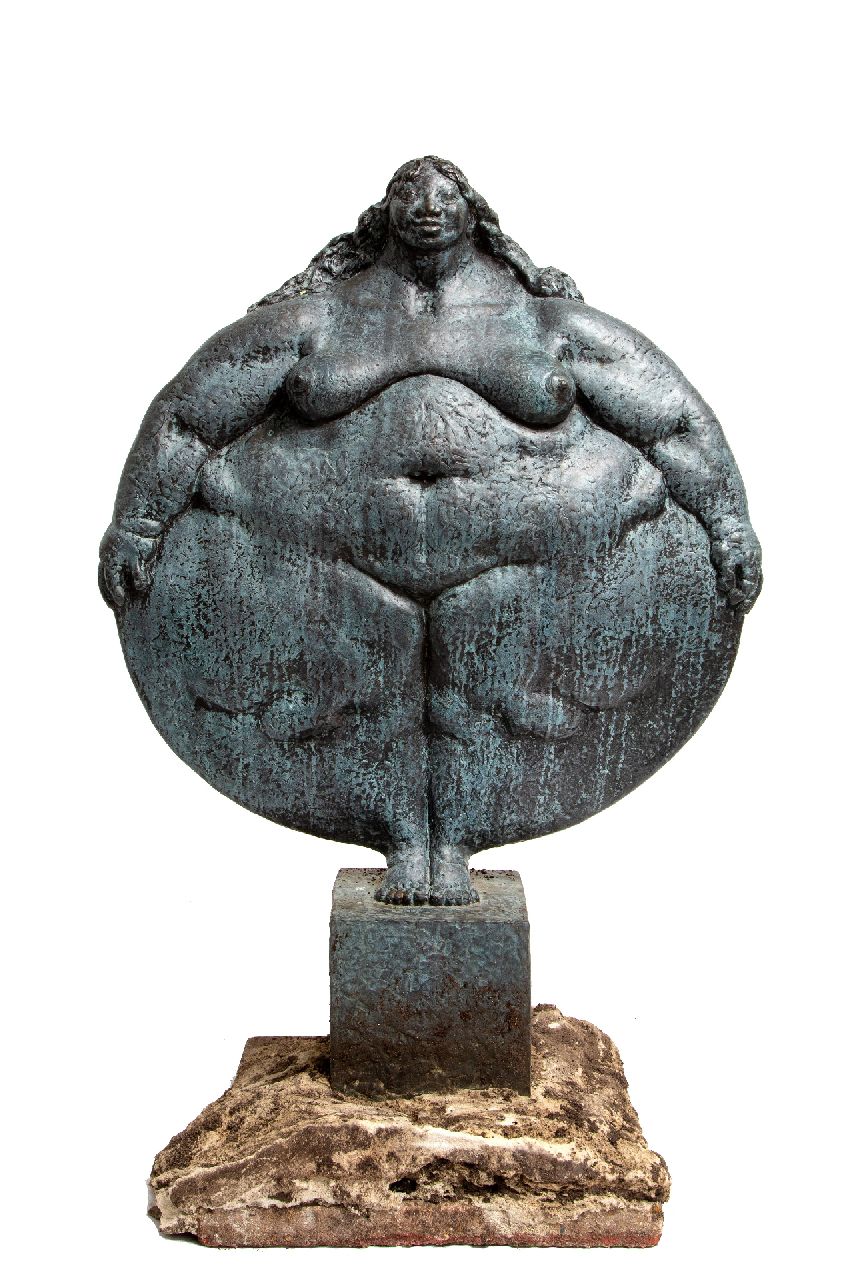 Adri van Rooijen | Mother Earth, bronze, 90.0 x 72.0 cm