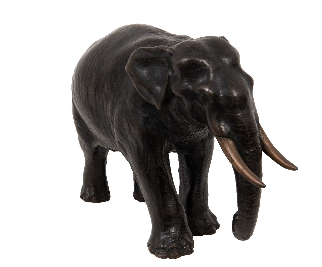 Duitse School, 19 eeuw | Standing elephant, bronze, 16.0 cm