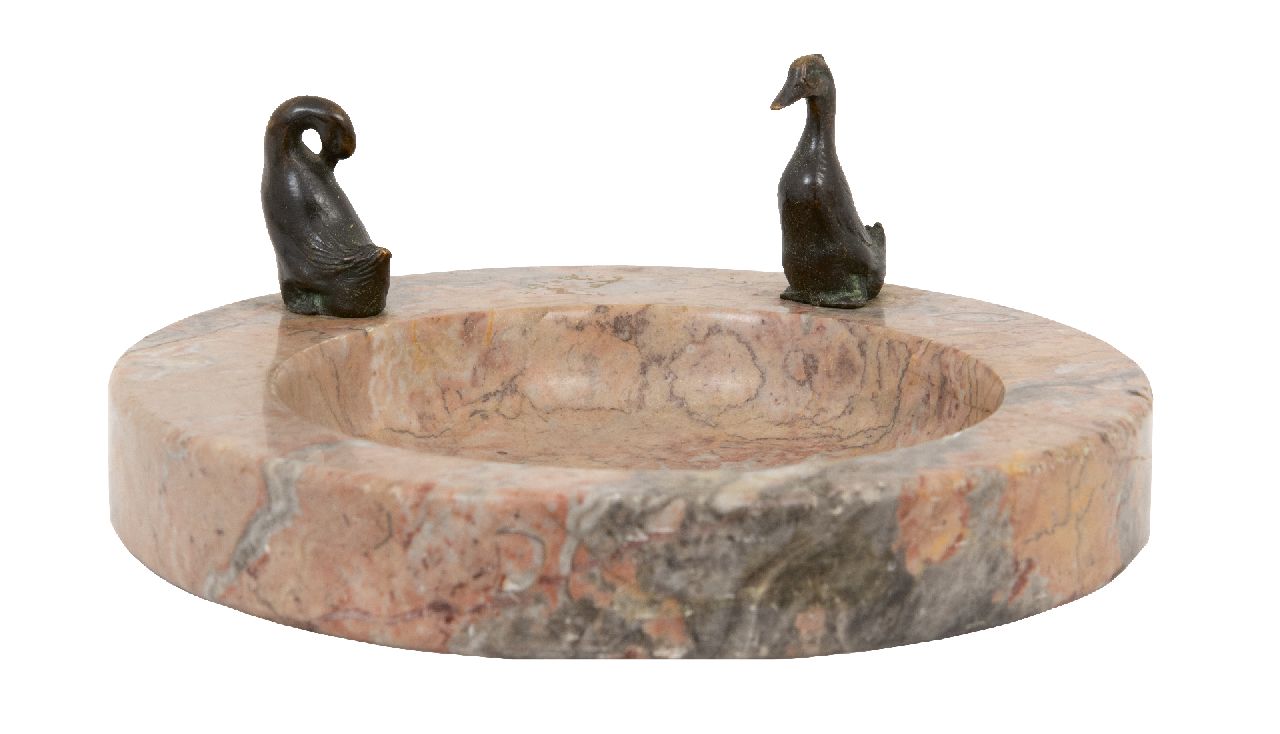 Duitse School, begin 20e eeuw | Dish with 2 ducks, bronze and marble, 9.0 x 20.5 cm