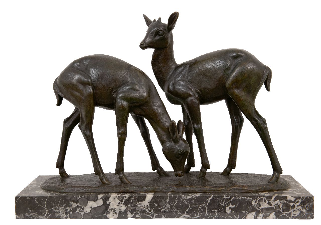 Rochard I.F.R.  | Irénée Félix René Rochard | Sculptures and objects offered for sale | Two deer, bronze 37.0 x 53.0 cm, signed on the base