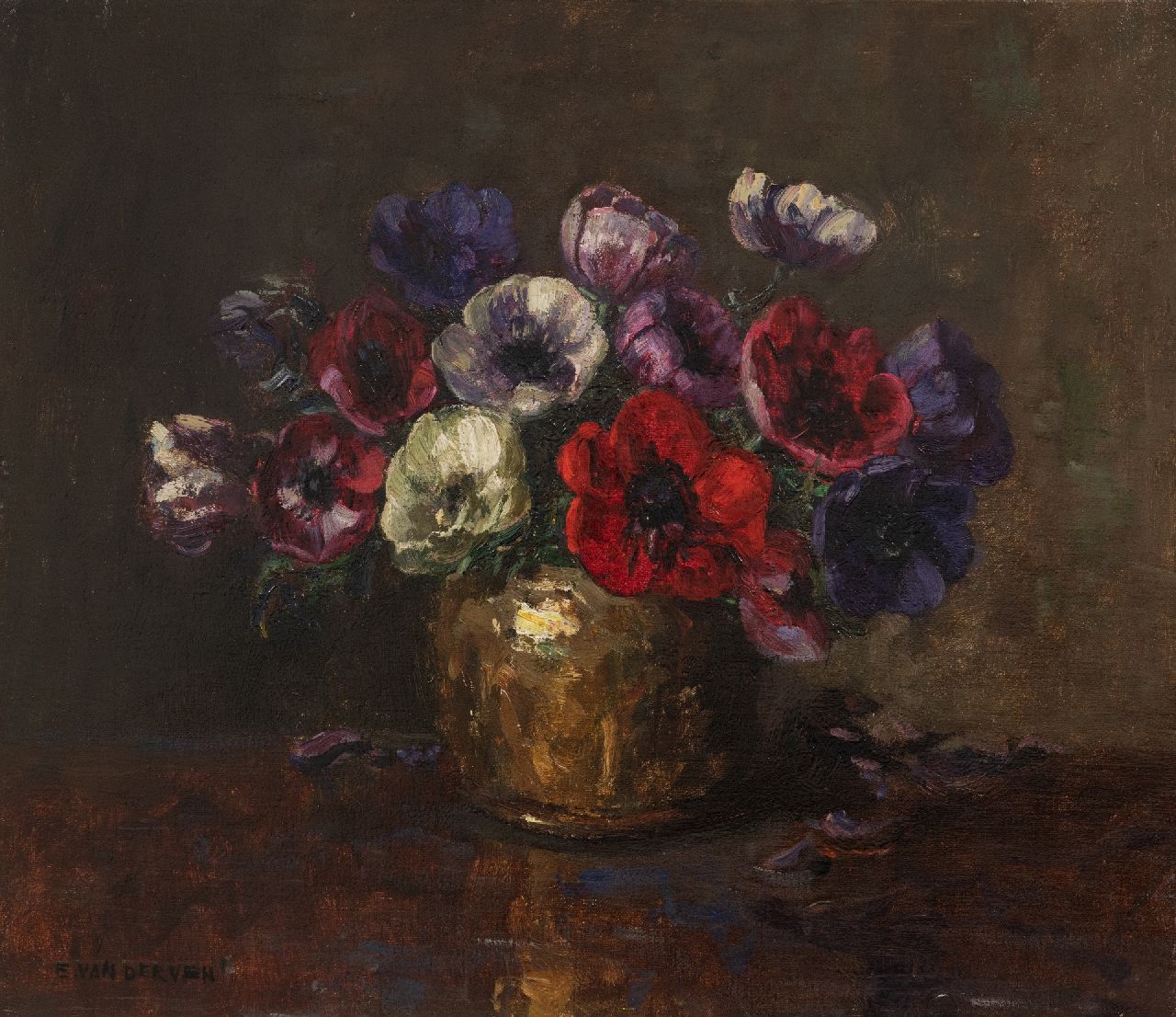 Ven E.E.G. van der | Emanuel Ernest Gerardus 'Manus' van der Ven | Paintings offered for sale | Anemones in a copper pot, oil on canvas 37.3 x 43.2 cm, signed l.l.