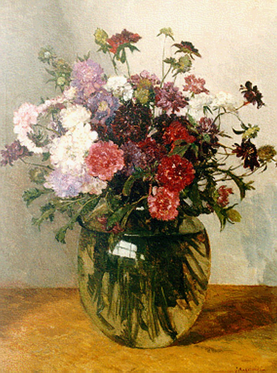 Akkeringa J.E.H.  | 'Johannes Evert' Hendrik Akkeringa, A flower still life, oil on canvas 50.4 x 40.3 cm, signed l.r. and dated 1934 on the reverse