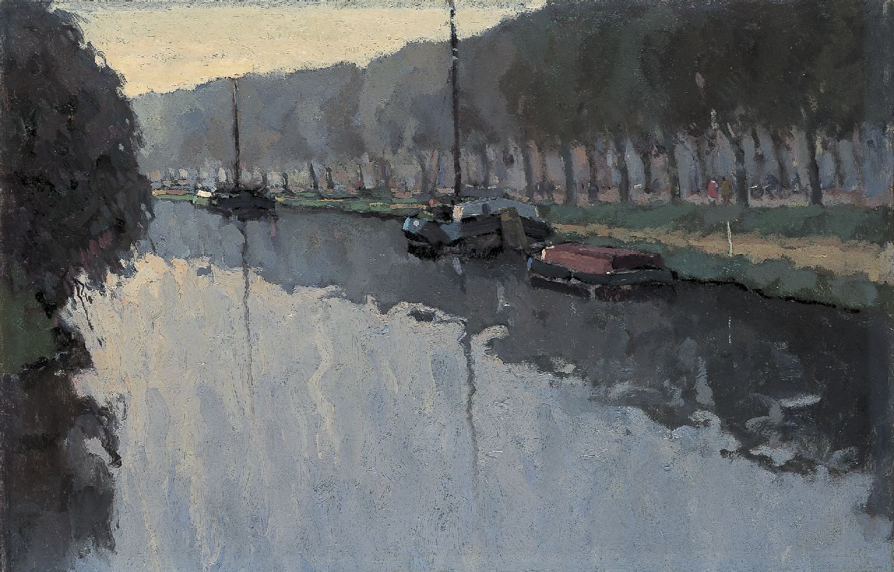 Hynckes R.  | Raoul Hynckes, The Drentse Hoofdvaart with moored boats, oil on canvas 64.7 x 100.7 cm, painted circa 1915