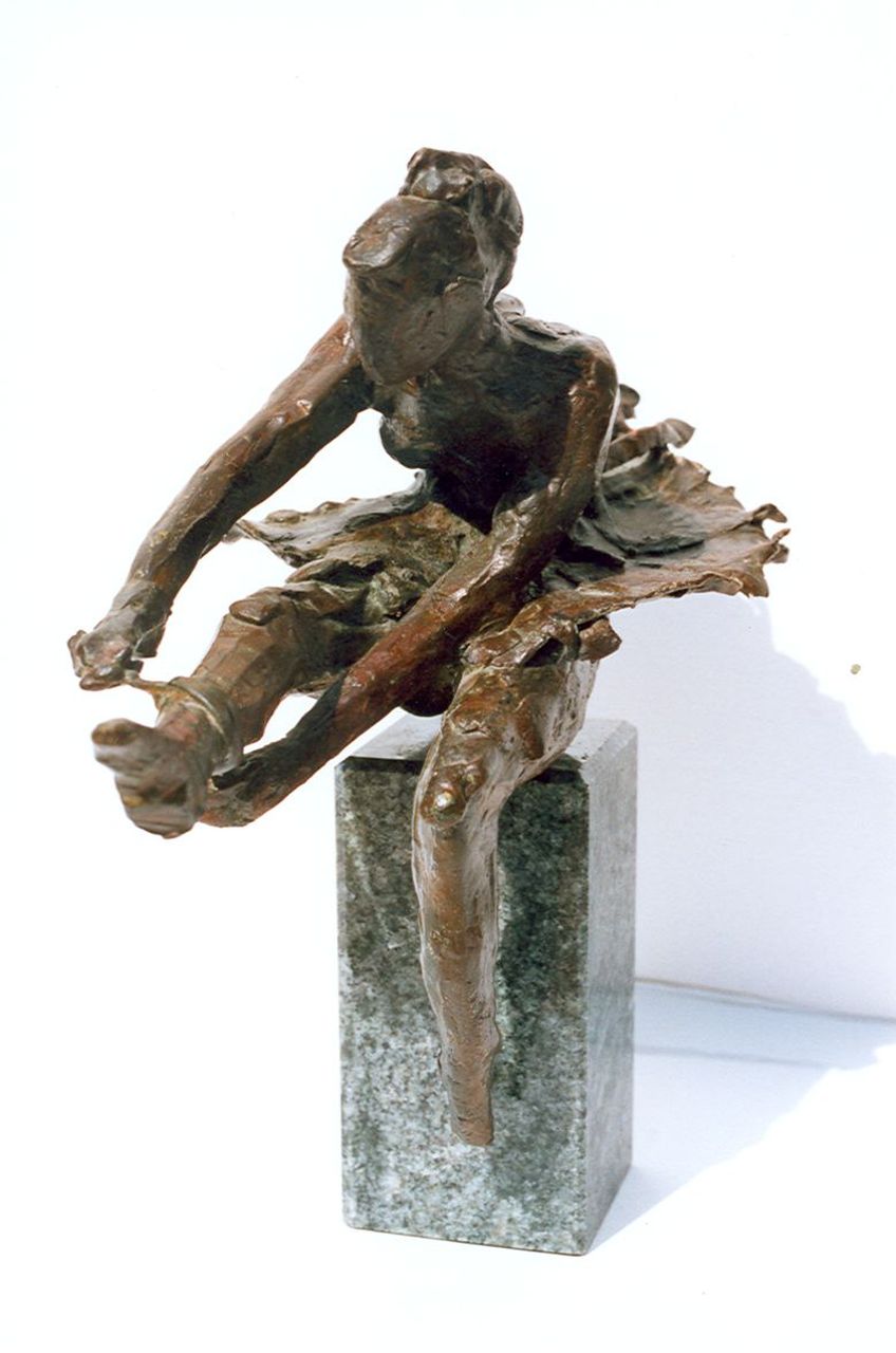 Dyck F. van | Freddy van Dyck, Ballerina, bronze 27.0 cm, gesigneerd met initialen