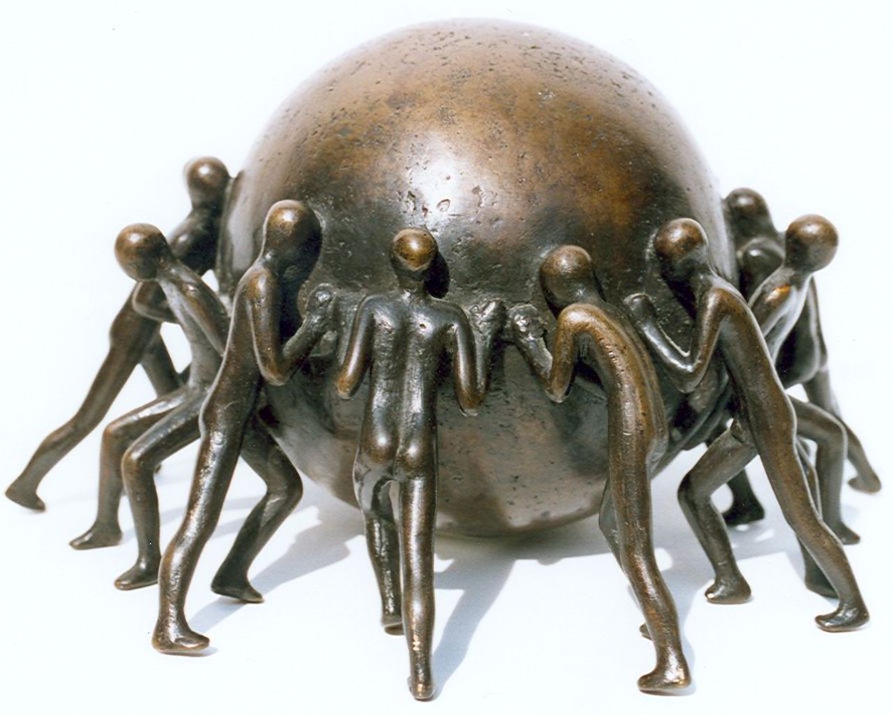 Broek E. van den | Elly van den Broek, Pushing, bronze 12.0 x 25.0 cm, gesigneerd met monogram en genummerd 2-5 and gedateerd '81