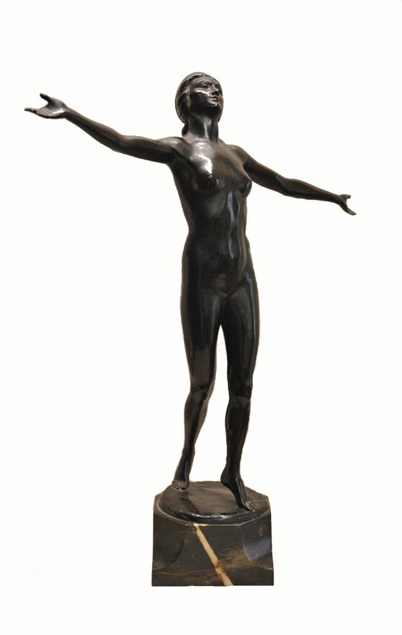 F.W. Schön | Dansend naakt, bronze, 58.5 x 48.0 cm, gesigneerd op bronzen basis