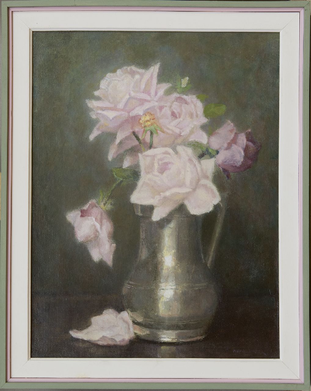 Wandscheer M.W.  | Maria Wilhelmina 'Marie' Wandscheer | Paintings offered for sale | Roses in a pewter vase, oil on canvas 41.5 x 31.4 cm, signed l.r. and on the stretcher