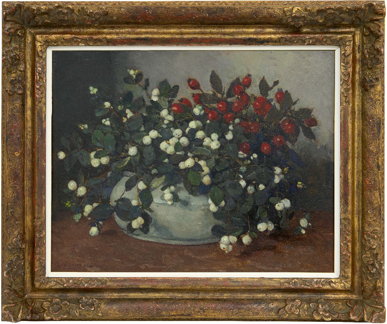 Akkeringa J.E.H.  | 'Johannes Evert' Hendrik Akkeringa, Snowberries and rosehips in a cream vase, oil on panel 34.0 x 42.1 cm, signed l.l.