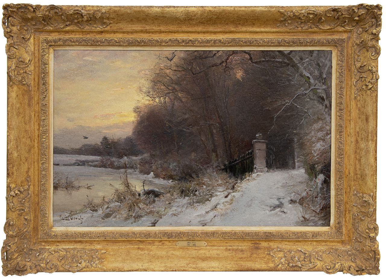 Apol L.F.H.  | Lodewijk Franciscus Hendrik 'Louis' Apol, A winter landscape at an ornamental gate, oil on canvas 45.5 x 70.3 cm, signed l.l.