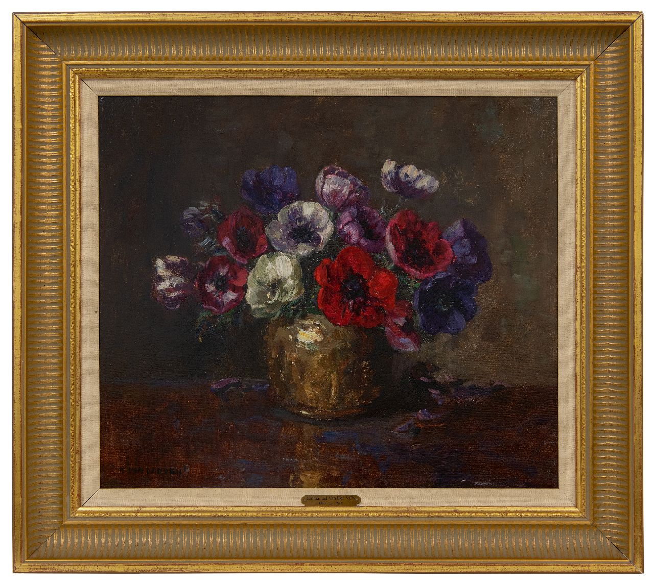 Ven E.E.G. van der | Emanuel Ernest Gerardus 'Manus' van der Ven | Paintings offered for sale | Anemones in a copper pot, oil on canvas 37.3 x 43.2 cm, signed l.l.