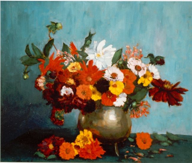 Pelt G.T.M. van | A flower still life, oil on painter's board 64.0 x 76.0 cm, signed l.l.