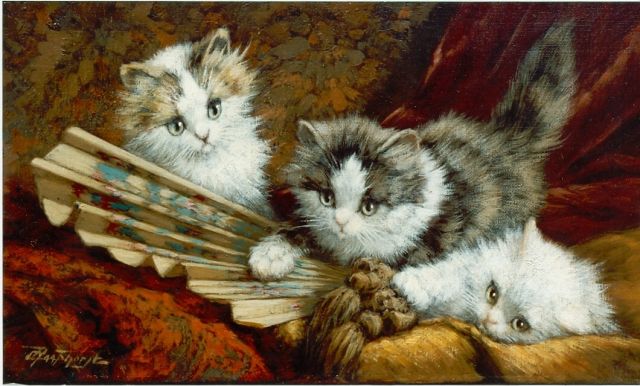 Cornelis Raaphorst | Kittens playing with a fan, oil on canvas, 20.0 x 35.0 cm, signed l.l.