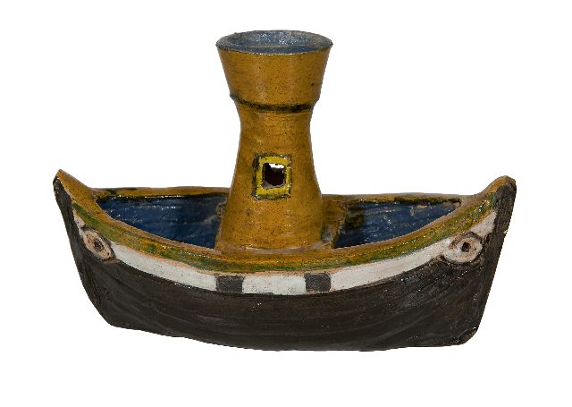 Kamerlingh Onnes H.H.  | A steamer, glazed pottery 13.5 x 20.0 cm, signed with monogram on the bottom and dated '62 on the bottom