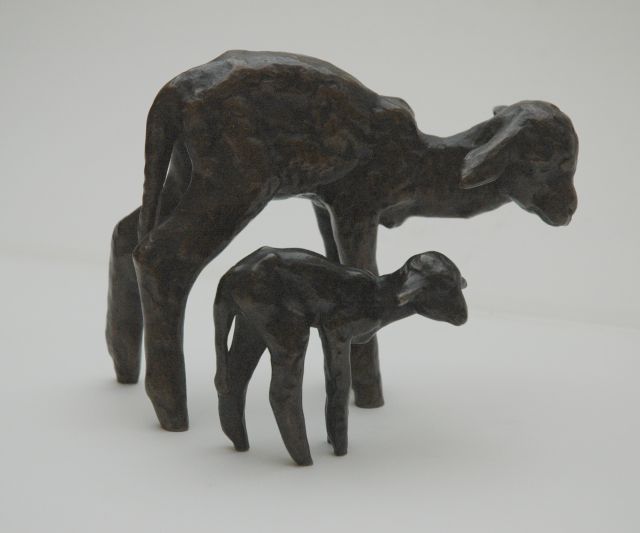 Baisch E.  | Two lambs, patinated bronze 12.0 x 15.0 cm, signed with initials beneath the frontlegs