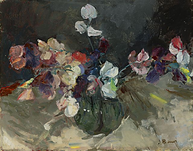 Jo Bauer-Stumpff | A still life with sweetpea, oil on canvas, 37.0 x 47.0 cm, signed l.r.