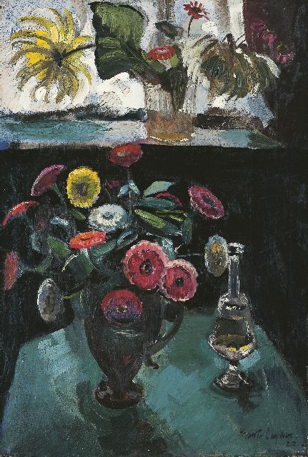 Erns Leyden | Flower still life with  a glass decanter, oil on canvas, 94.0 x 63.6 cm, signed l.r. and dated '22