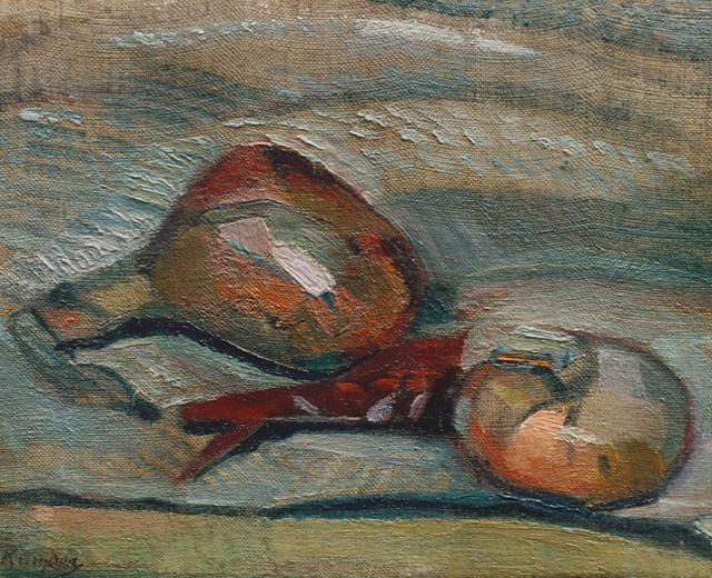 Herman Kruyder | Still life with onions, oil on canvas laid down on panel, 21.0 x 26.0 cm, signed l.l.