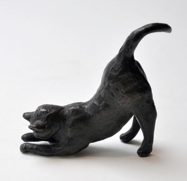 Krauskopf K.H.  | A stretching cat, bronze 10.2 x 12.5 cm, signed with initials on belly