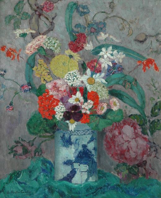 Juliette Cambier | A still life of flowers, oil on canvas, 61.5 x 50.5 cm, signed l.l. and datd 1933