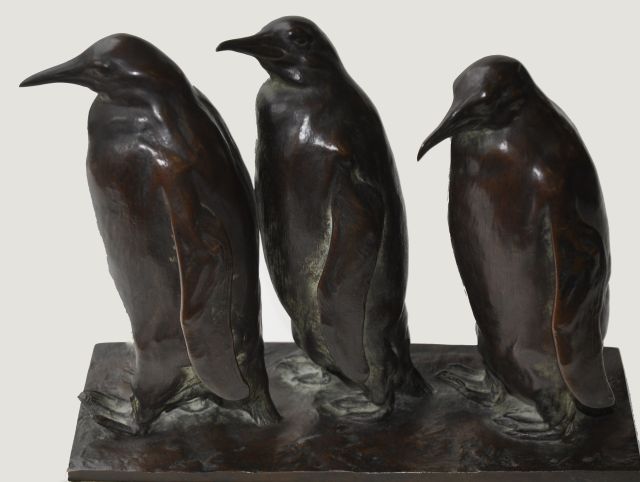 Jozef Franz Pallenberg | Penguins, bronze, 23.3 x 28.1 cm, signed on the base