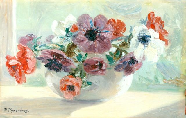 Reinier Pijnenburg | Anemones in a glass vase, oil on panel, 21.8 x 33.7 cm, signed l.l.