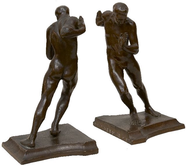 Harriet Withney Frishmuth | Pushing Men (bookends), bronze with a brown patina, 19.7 x 11.0 cm, signed on the side of the base and dated 1912 on the base