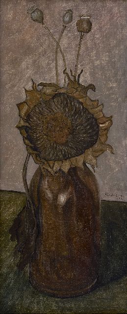 Lodeizen J.  | Vase with sunflower, oil on canvas laid down on painter's board 49.0 x 21.0 cm, signed r.c. and dated '32