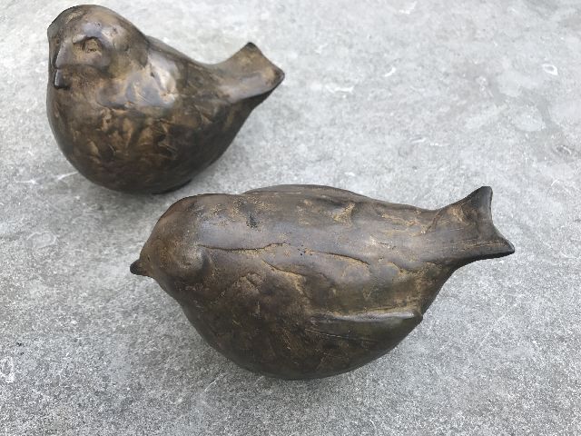 Evert van Hemert | Love birds (2), patinated bronze, 13.5 x 14.5 cm, signed with monogram under the tail and executed in 2013