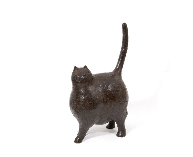 Evert van Hemert | The new cat, bronze, 54.0 cm, signed under the tail and made in 2012