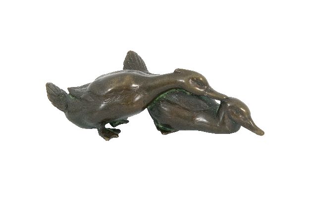 Heynen-Dumont K.  | Two ducks, bronze 4.0 x 13.5 cm, signed on the front duck's belly