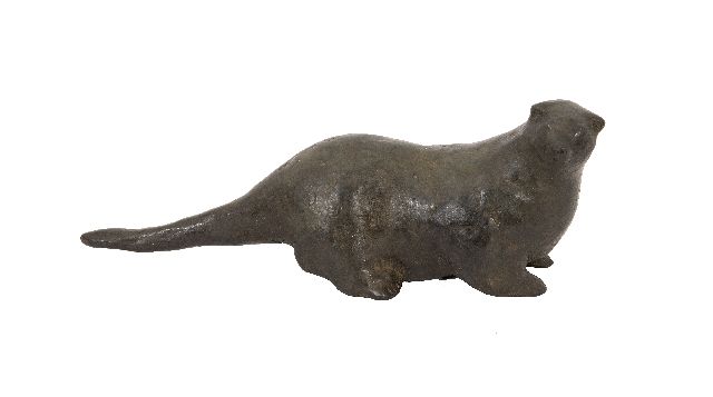 Hemert E. van | Otter, bronze 8.0 x 21.5 cm, signed under the tail with monogram