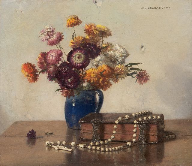 Bogaerts J.J.M.  | Still life with bible and a vase with straw flowers, oil on canvas 35.5 x 40.5 cm, signed u.r. and dated 1942