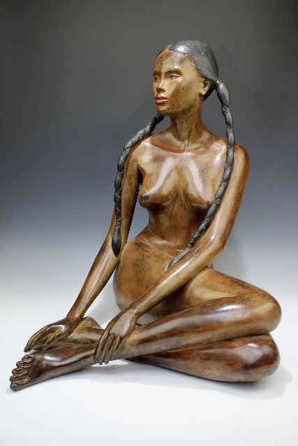 Valerio Demarchi | Pocahontas, patinated and painted bronze, 62.0 x 47.0 cm, signed under the foot