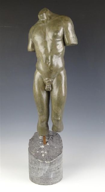 Staveren T. van | Male nude, bronze 75.5 x 15.5 cm, signed with monogram on lower leg and dated '08