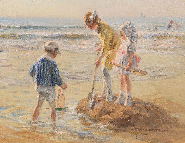 Jan Zoetelief Tromp | Playing on the beach, oil on canvas, 40.5 x 52.9 cm, signed l.r. and on the stretcher