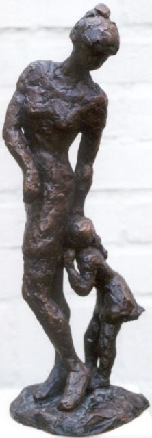 Noorda-Maas J.  | Moeder en kind, bronze 33.0 cm