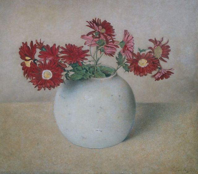 Everbag F.  | Red chrysanthemum in a white pot, oil on panel 30.1 x 33.9 cm, signed l.r. and dated '38